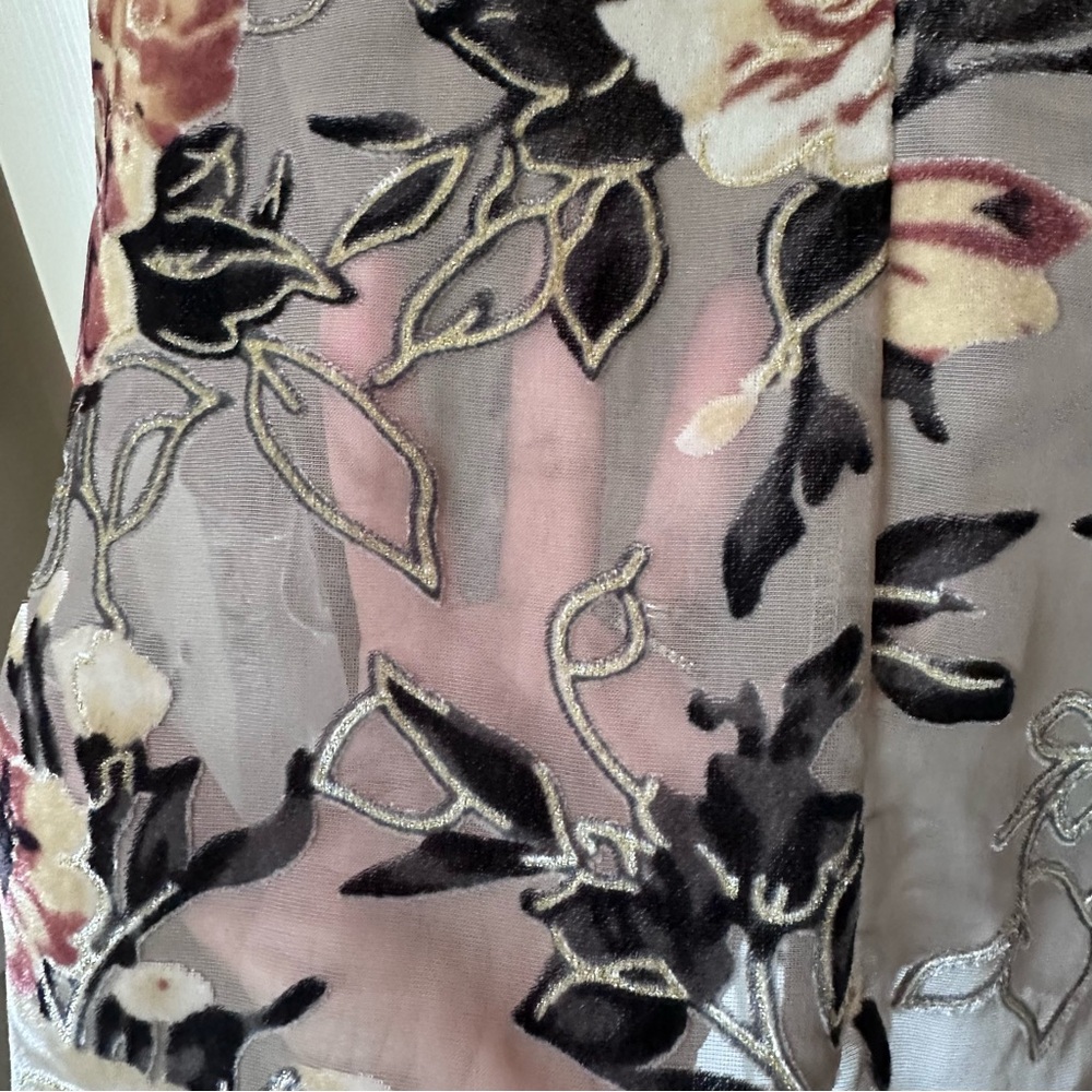 Aratta Silent Journey Floral Semi Sheer Burnout Top Sz M Feminine Fairy - Picture 5 of 11